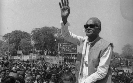 समय के रथ का घर्र घर्र नाद सुनो