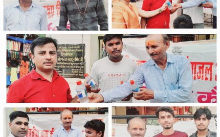 भारतीय डाक विभाग द्वारा गौरीशंकर मंदिर पर कैम्प लगाकर श्रद्धालुओं को उपलब्ध कराया गया गंगाजल