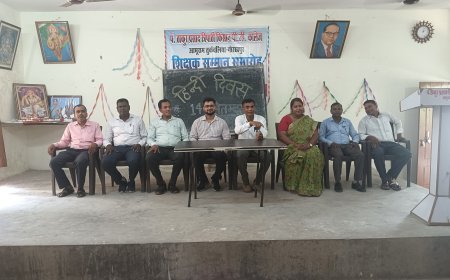 हिन्दी हमारी संस्कृति एवं परम्पराओं को जोड़ती है - ई० ए०एन०त्रिपाठी