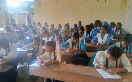 निबंध प्रतियोगिता के माध्यम से स्वच्छता जागरूकता का लिया संकल्प