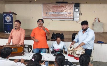 लोकगीत कार्यशाला में हुआ पारम्परिक लोकगीतों का अभ्यास