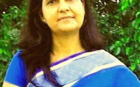 दी द उ गोरखपुर विश्वविद्यालय के संस्कृत विभाग की शिक्षिका डॉ अर्चना शुक्ला ने दिया दीपावली पर विशेष जानकारी