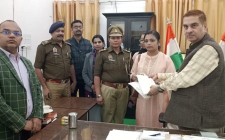 मिशन शक्ति अभियान 05.. उत्कृष्ट कार्य के लिए डीएम ने प्रशस्ति-पत्र देकर किया सम्मानित