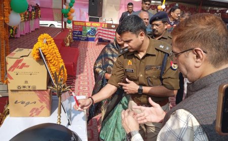 सड़क सुरक्षा,यातायात नियमों के पालन एवं जनमानस में जागरूकता लाने के साथ कार्यक्रम का समापन