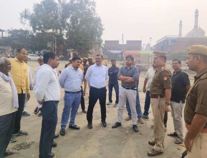 एसडीएम ने कार्तिक पूर्णिमा पर लगने वाले मेले व घाट का किया निरीक्षण, दिए आवश्यक निर्देश