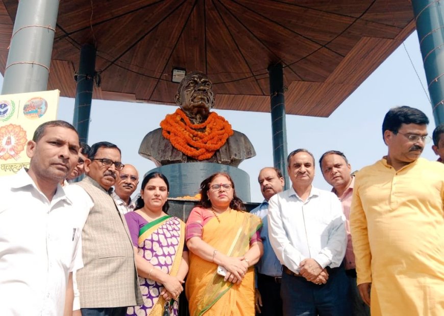 राष्ट्रीय एकता दिवस पर सरदार पटेल को कुलपति ने किया श्रद्धा सुमन अर्पित