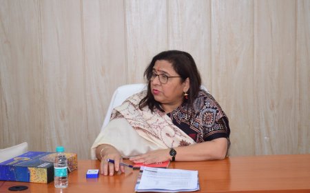 कबीर के विचार आज के समय में अत्यंत प्रासंगिक हैं - प्रो० पूनम टंडन