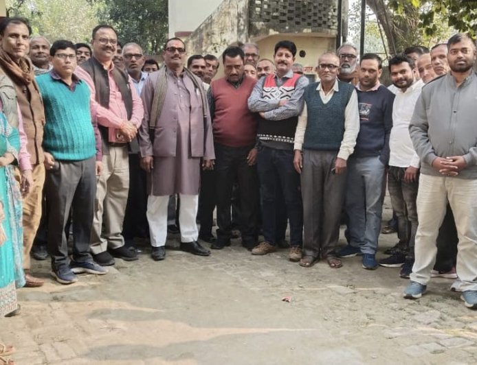 नलकूप चालकों ने बैठक कर समस्याओं को लेकर बनाई रणनीति