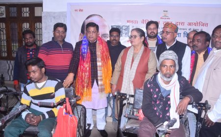 लखनऊ में ममता की नर सेवा नारायण सेवा की छाया में गरीब लाचार जरूरतमंद खुशी से झूम गये