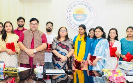 अंग्रेजी विभाग के 39 छात्रों ने नेट परीक्षा उत्रतीर्ण कर रचा इतिहास