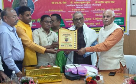 समर्पण दिवस के रूप में मनाया गया श्रीनिवास शुक्ल का 87वाँ जन्म दिन