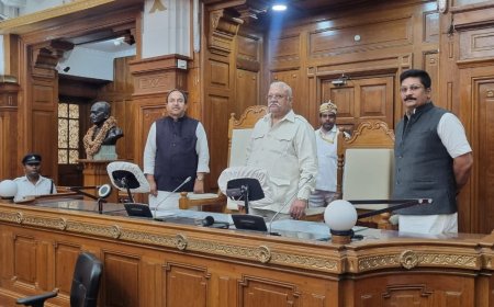 मध्य प्रदेश के दर्जा प्राप्त मंत्री ने किया विधान परिषद सदन का भ्रमण