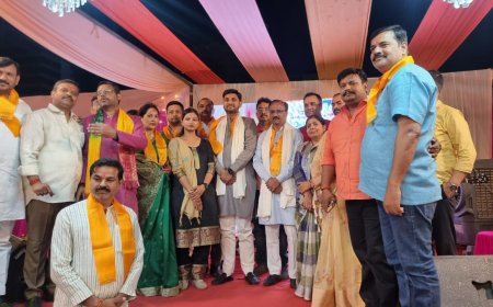 धूम धाम से मना ट्रांसगोमती जनकल्याण महासमिति का होली मिलन और भारतीय नववर्ष उत्सव