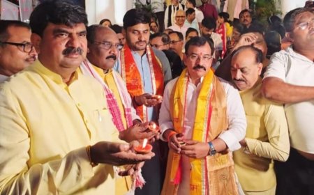 भाजपा प्रदेश महामंत्री तथा भाजपा अनुसूचित मोर्चे के राष्ट्रीय अध्यक्ष ने  डॉ0 भीमराव आंबेडकर की प्रतिमा पर दीप जलाकर किया नमन