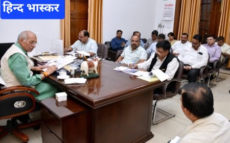 दुग्ध समितियों के गठन की समीक्षा करते हुए मंत्री ने अधिकारियों को आवश्यक दिशा-निर्देश दिए