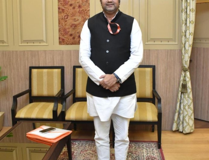 आतंकवाद पर भारत के कठोर रूख के आगे आखिरकार पाकिस्तान को झुकना ही पड़ा:- विनय वर्मा