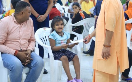 मुख्यमंत्री ने अधिकारियों को दिया निर्देश-हर पीड़ित की समस्या पर तत्काल करे कार्रवाई