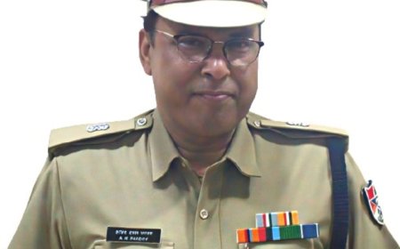 स्वतंत्रता दिवस पर रेलवे सुरक्षा बल के दो अधिकारियों को "सराहनीय सेवा पदक" से किया गया सम्मानित