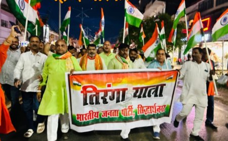 भारत नेपाल सीमा पर निकाली गई तिरंगा यात्रा, हर घर पर राष्ट्रध्वज लगाने की अपील