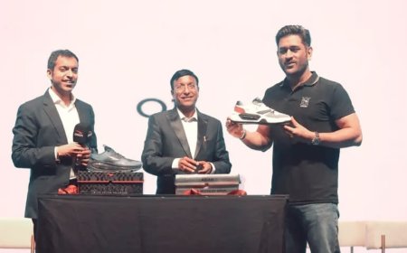 एम. एस. धोनी ने एशियन फुटवियर की नई प्रीमियम शूज कलेक्शन को किया लॉन्च