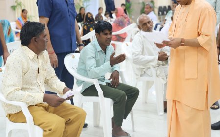 मुख्यमंत्री के जनता दरबार से चहरे पर मुस्कान लेकर लौटे फरियादी