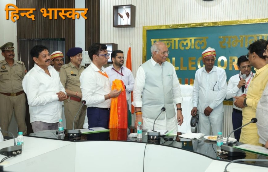 मंत्री के साथ राज्य कर विभाग भी लोगों को कर रहा जागरूक