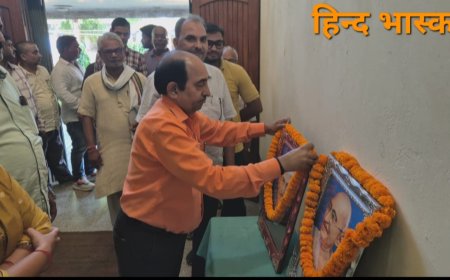 गांधी एवं शास्त्री जयंती पर पी जी कालेज में किया गया नमन
