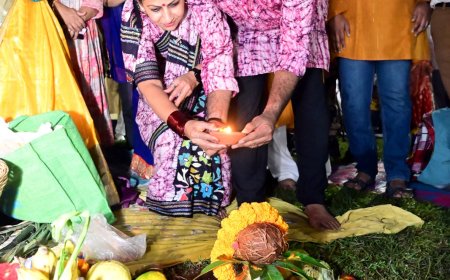 एनटीपीसी सिंगरौली चिल्काझील में उगते सूर्यदेव को अर्घ्य अर्पित कर छठ पर्व सम्पन्न