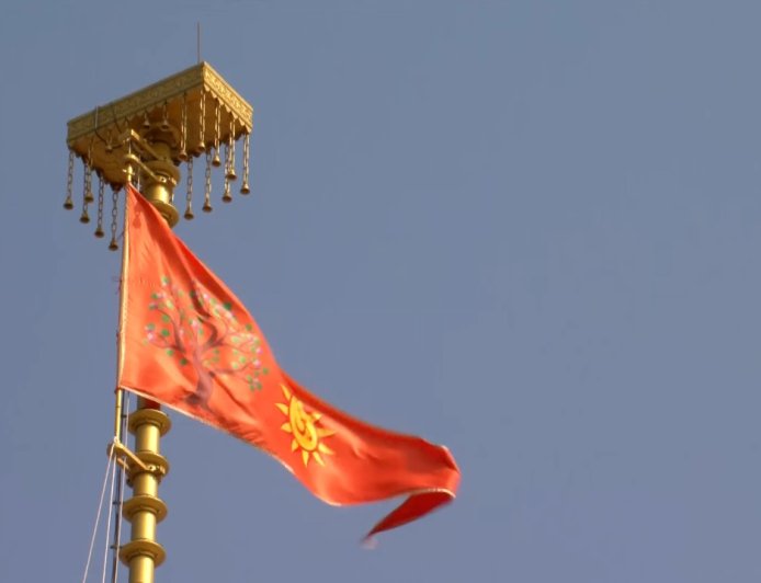 सनातन गौरव का क्षण, धर्मध्वज से आलोकित हुआ अयोध्या धाम