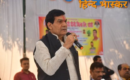 गन्ना किसान प्रदेश की अर्थव्यवस्था की रीढ़ हैं, और चीनी मिलें ग्रामीण अर्थव्यवस्था की महत्वपूर्ण इकाइयां हैं:- ए के शर्मा