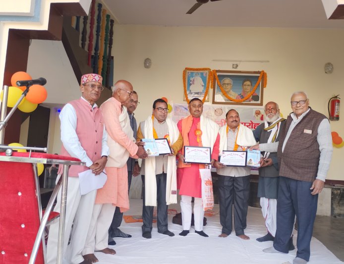 गीता जीवन - संग्राम में शाश्वत विजय का क्रियात्मक प्रशिक्षण है