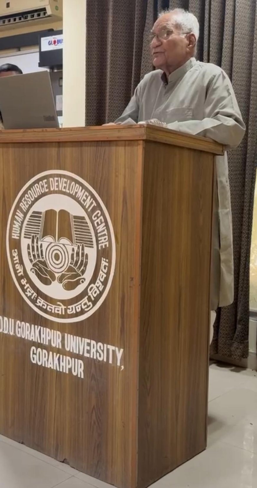 भारतीय ज्ञान परंपरा एक रेखीय नहीं है: प्रोफेसर विश्वनाथ प्रसाद तिवारी