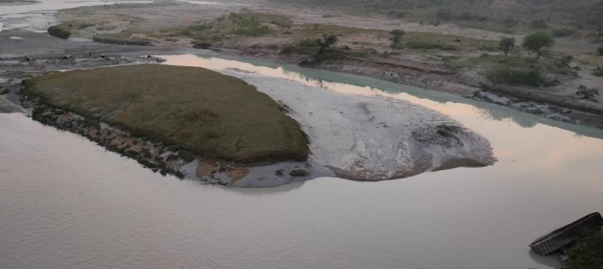 बलिया नाला को एम पी ने बताया प्रदूषित, यूपी की क्लीन चीट   सिंगरौली जिलाधिकारी ने जारी किया कारण बताओ नोटिस