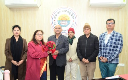 प्रो. रजनीकांत पाण्डेय ने ग्रहण किया राजनीति विज्ञान विभाग के अध्यक्ष का कार्यभार