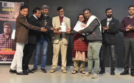 गोरखपुर में लघु सिनेमा महोत्सव: प्लूटो को सर्वश्रेष्ठ फिल्म, तिग्मांशु धूलिया ने नई पीढ़ी पर जताई चिंता