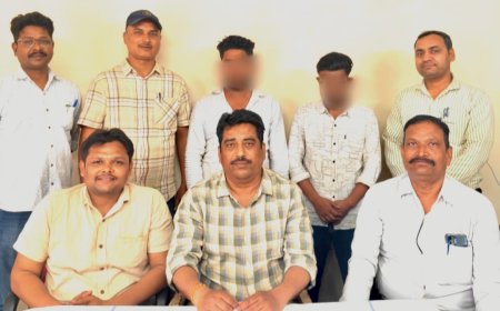 आरपीएफ को मिली बड़ी सफलत, दूसरे के नाम पर यात्रा कर रहे दो अभियुक्त को किया गिरफ्तार