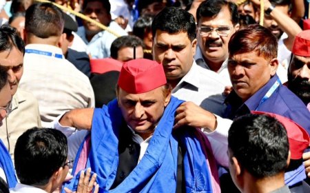 भारतरत्न बाबा साहब डॉ. भीमराव अंबेडकर की जयंती पर अखिलेश यादव ने दी श्रद्धांजलि