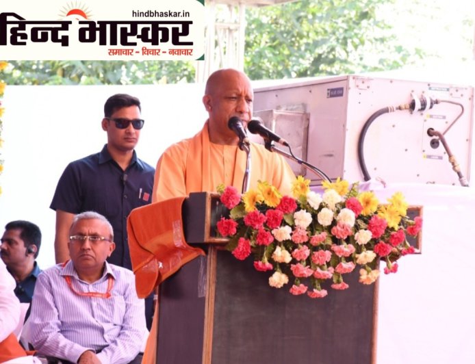 मुख्यमंत्री योगी ने ‘सोमनाथ स्वाभिमान पर्व’ के तहत विशेष ट्रेन को हरी झंडी दिखा कर रवाना किया