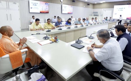 गांव हो या नगर, भीषण गर्मी में निर्बाध बिजली आपूर्ति सुनिश्चित करें: मुख्यमंत्री योगी आदित्यनाथ