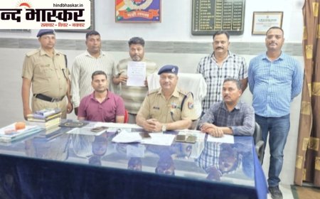 रेलवे सुरक्षा बल लखनऊ मंडल की टीम  ने संत कबीरनगर में दबोचा ई-टिकट दलाल, 46 हजार के अवैध टिकट बरामद