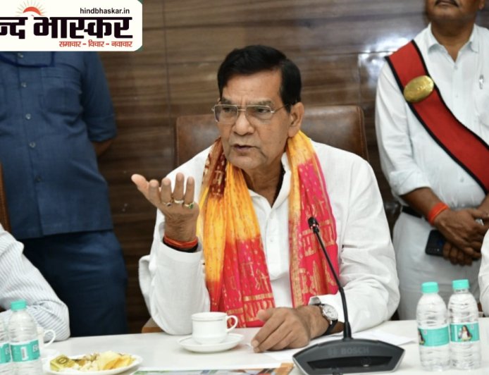 ऊर्जा मंत्री ए.के. शर्मा ने प्रयागराज में की विकास कार्यों की समीक्षा, समयबद्ध पूरा करने के निर्देश