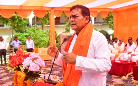 करोड़ों विद्युत उपभोक्ताओं को उत्तर प्रदेश सरकार की बड़ी सौगात, लगातार सातवें वर्ष बिजली दरों में कोई वृद्धि नहीं:  ए.के. शर्मा
