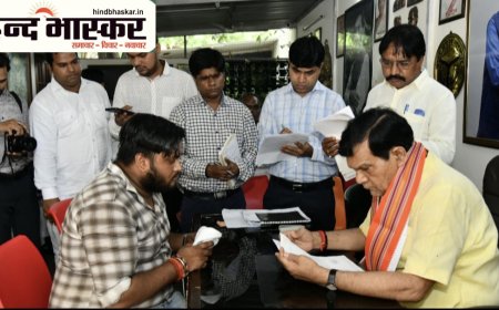 नगर विकास मंत्री ए.के. शर्मा ने लखनऊ में सुनीं लोगों की समस्याएं, विद्युत और पेयजल से जुड़े मुद्दे प्रमुख
