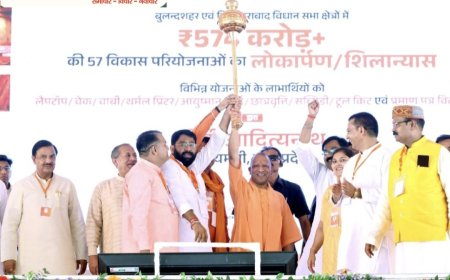 मुख्यमंत्री ने बुलंदशहर में 574 करोड़ की 57 विकास परियोजनाओं का किया लोकार्पण-शिलान्यास, लाभार्थियों को दिए चेक और किट