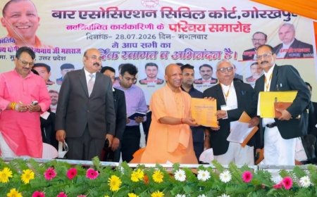 उत्तर प्रदेश के वकीलों को जल्द मिलेगी कैशलेस इलाज की सुविधा : मुख्यमंत्री योगी
