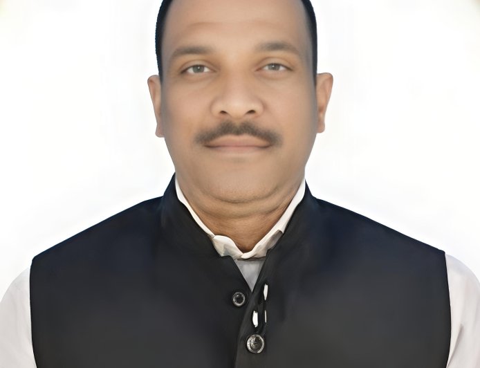 गोरखपुर में भू -जल दोहन पर सख्ती की मांग, डीएम से अवैध सबमर्सिबल पंप और कार वॉश सेंटरों की जांच की अपील
