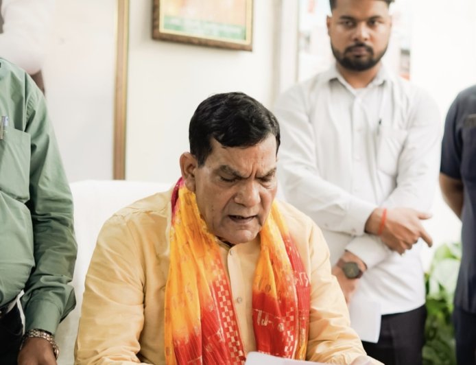 अगर किसी भी उपभोक्ता के साथ उत्पीड़न हुआ तो किसी भी अधिकारी या कर्मचारी को बख्शा नहीं जाएगा:- ए.के. शर्मा