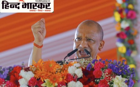 हिंदू गौरव दिवस पर गरजे सीएम योगी: सपा पर साधा निशाना, बोले- गिरगिट की तरह रंग बदलते हैं, कभी P से पिछड़ा, कभी पंडित