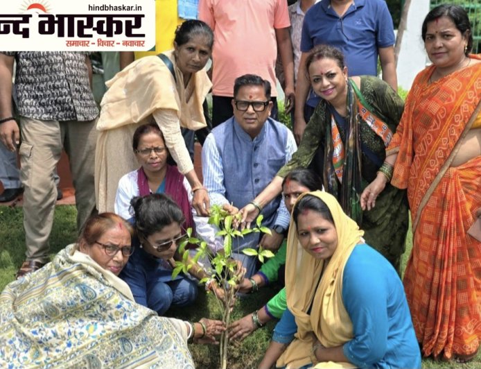 लखनऊ में 'एक पेड़ माँ के नाम' अभियान के तहत वृक्षारोपण, पर्यावरण संरक्षण का लिया गया संकल्प