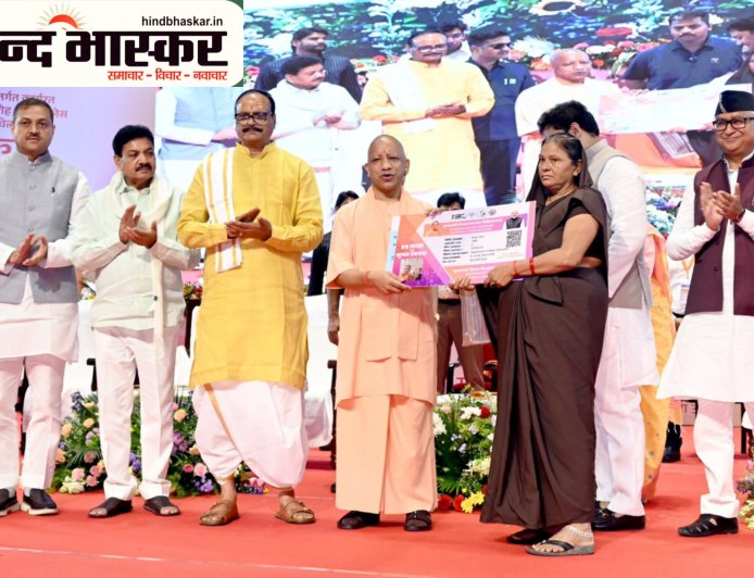 रक्षाबंधन से पहले सीएम योगी का बड़ा तोहफा - 3.54 लाख रसोइया बहनों का मानदेय बढ़ा, मिलेगी 5 लाख तक मुफ्त इलाज की सुविधा
